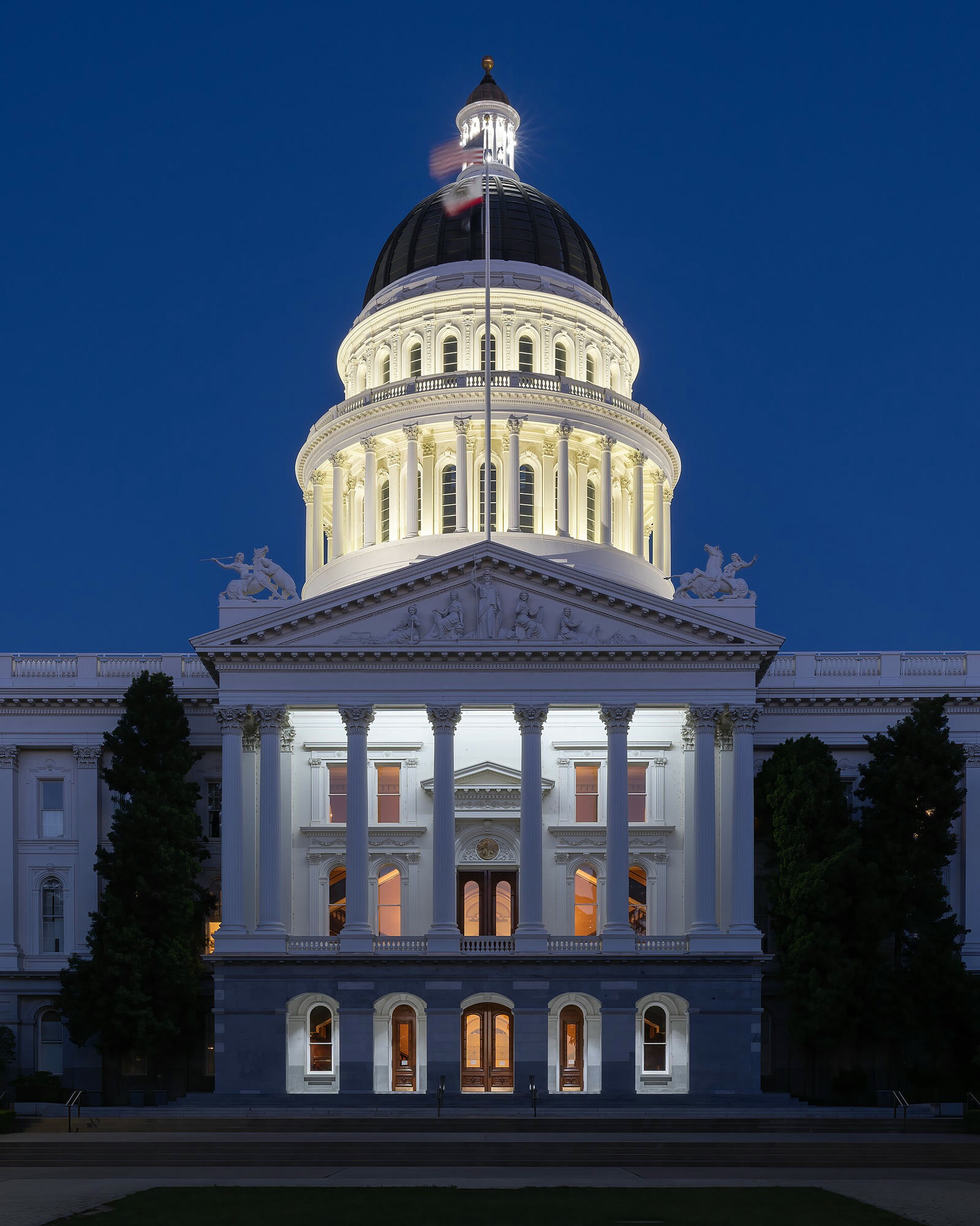 California Eyalet Meclisi binası (arşiv)