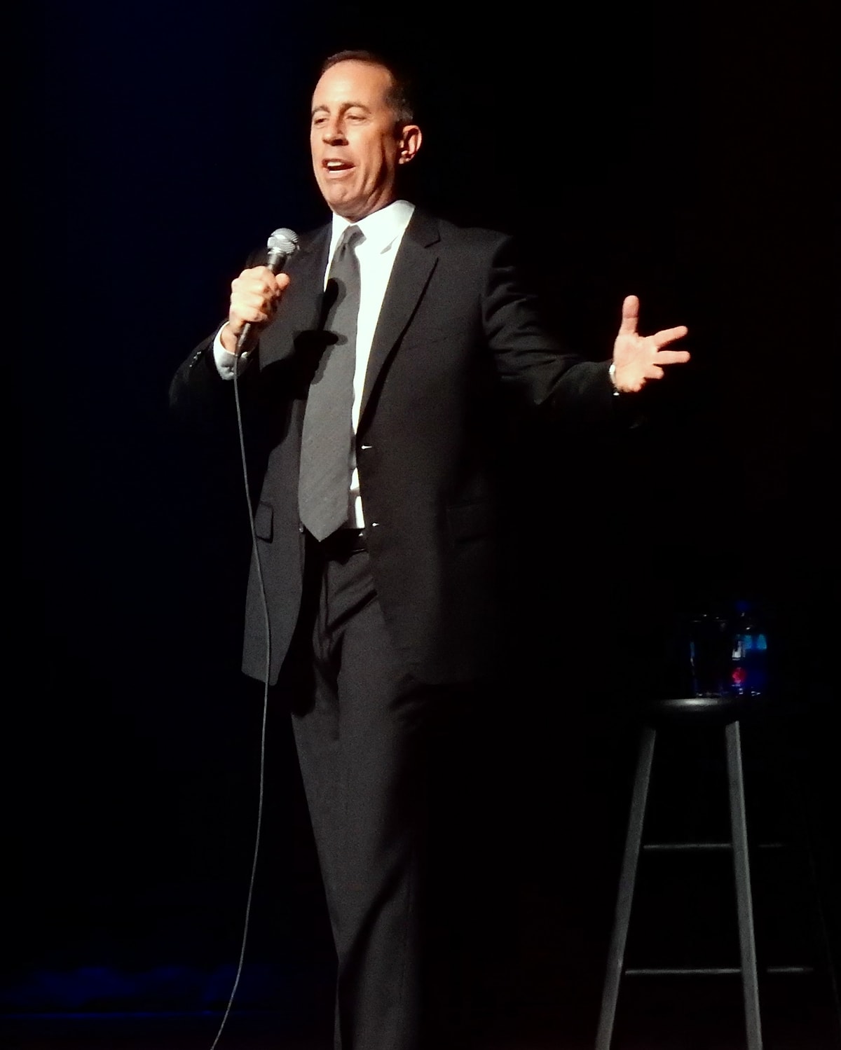 Jerry Seinfeld performing