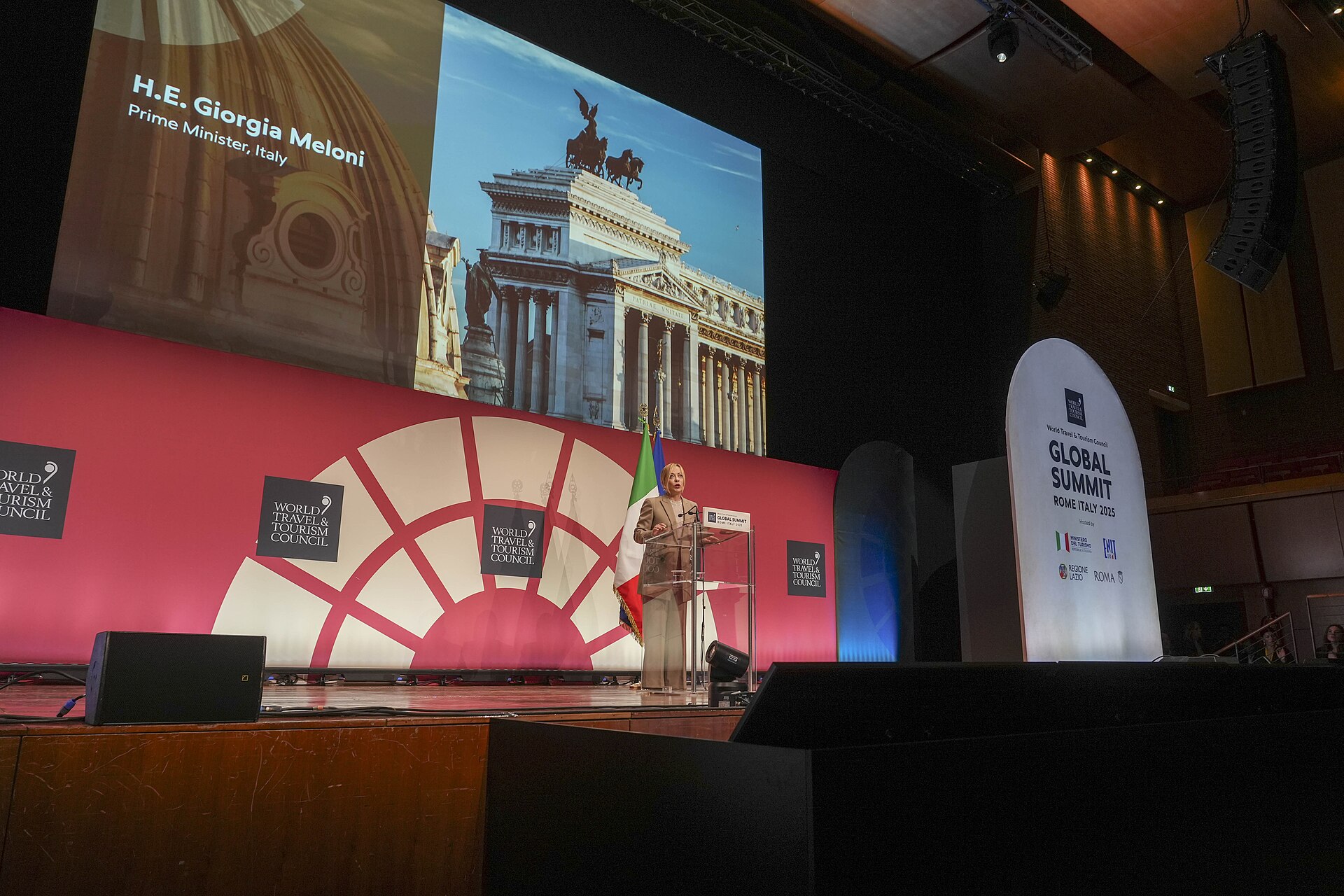 Meloni speaking at a summit in Rome (September 2025, archive)