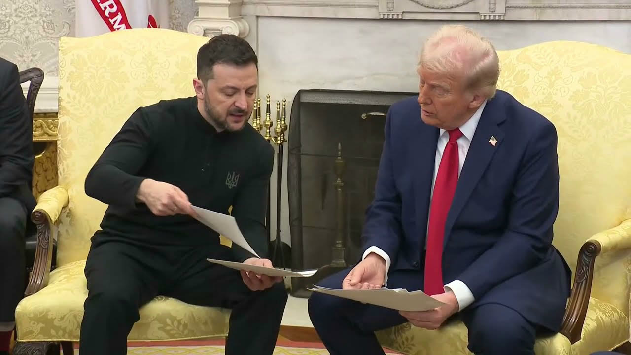 Trump ve Zelenskiy Beyaz Saray'daki bir görüşmede (arşiv)