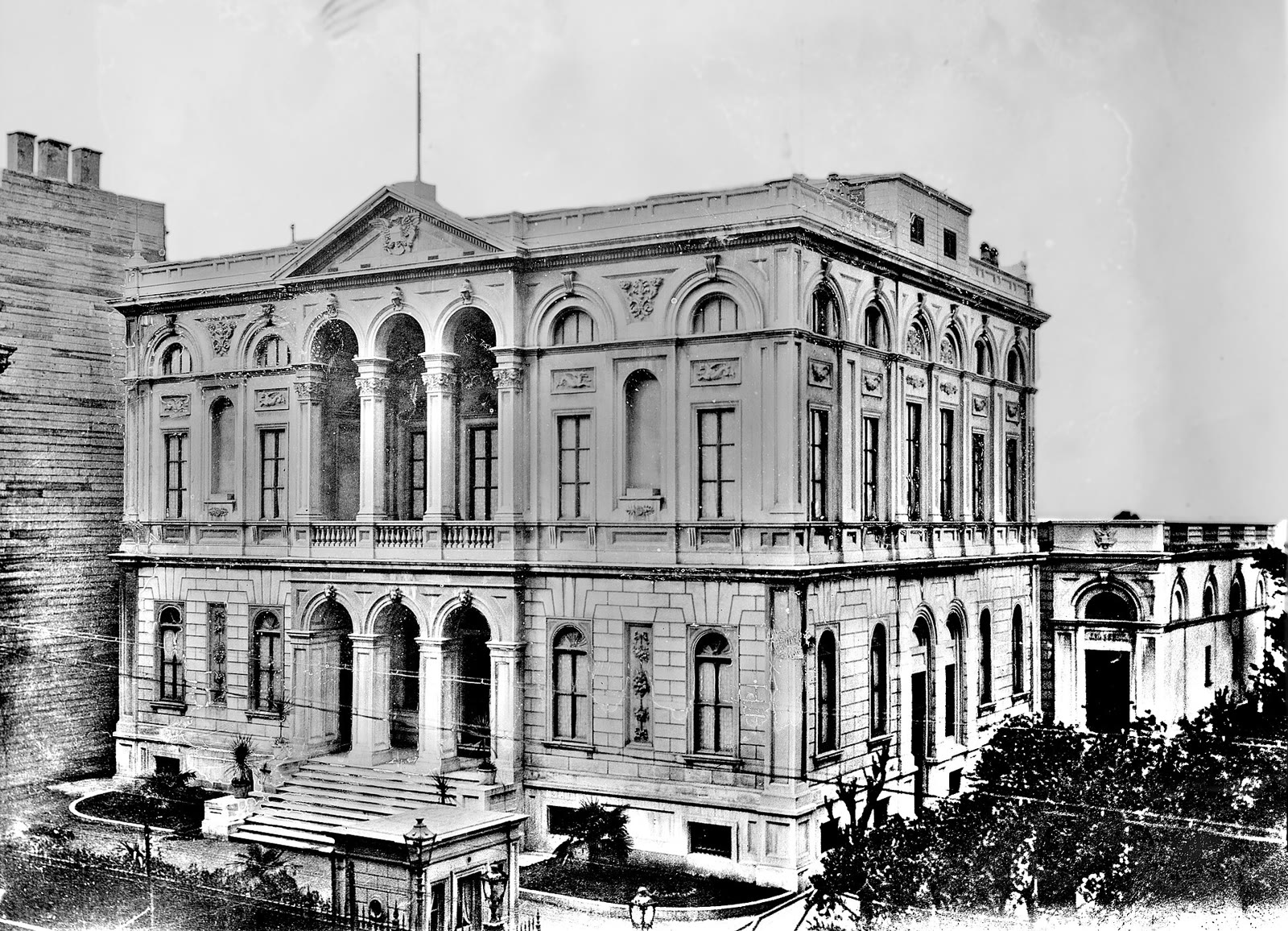 Palazzo Corpi in Istanbul’s Tepebaşı district, circa 1920