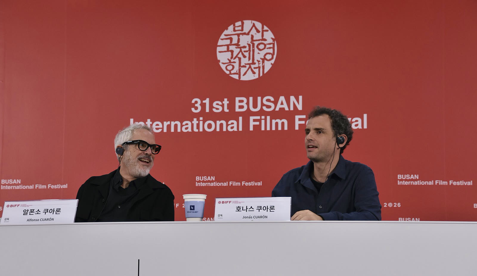 Alfonso Cuarón and his son Jonás Cuarón at a joint press conference in Busan