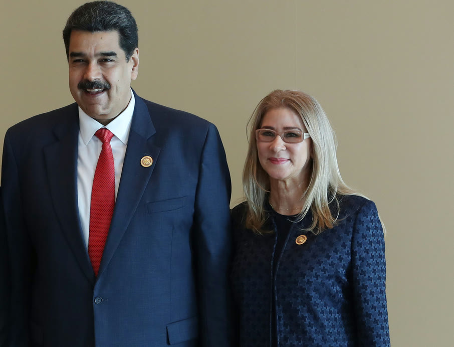 Nicolas Maduro ve eşi Cilia Flores (2019, arşiv)