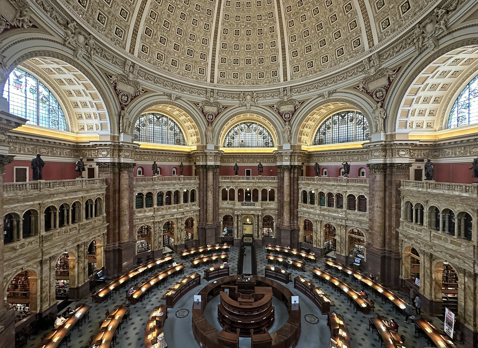 View of the reading room at the US Library of Congress (archive)