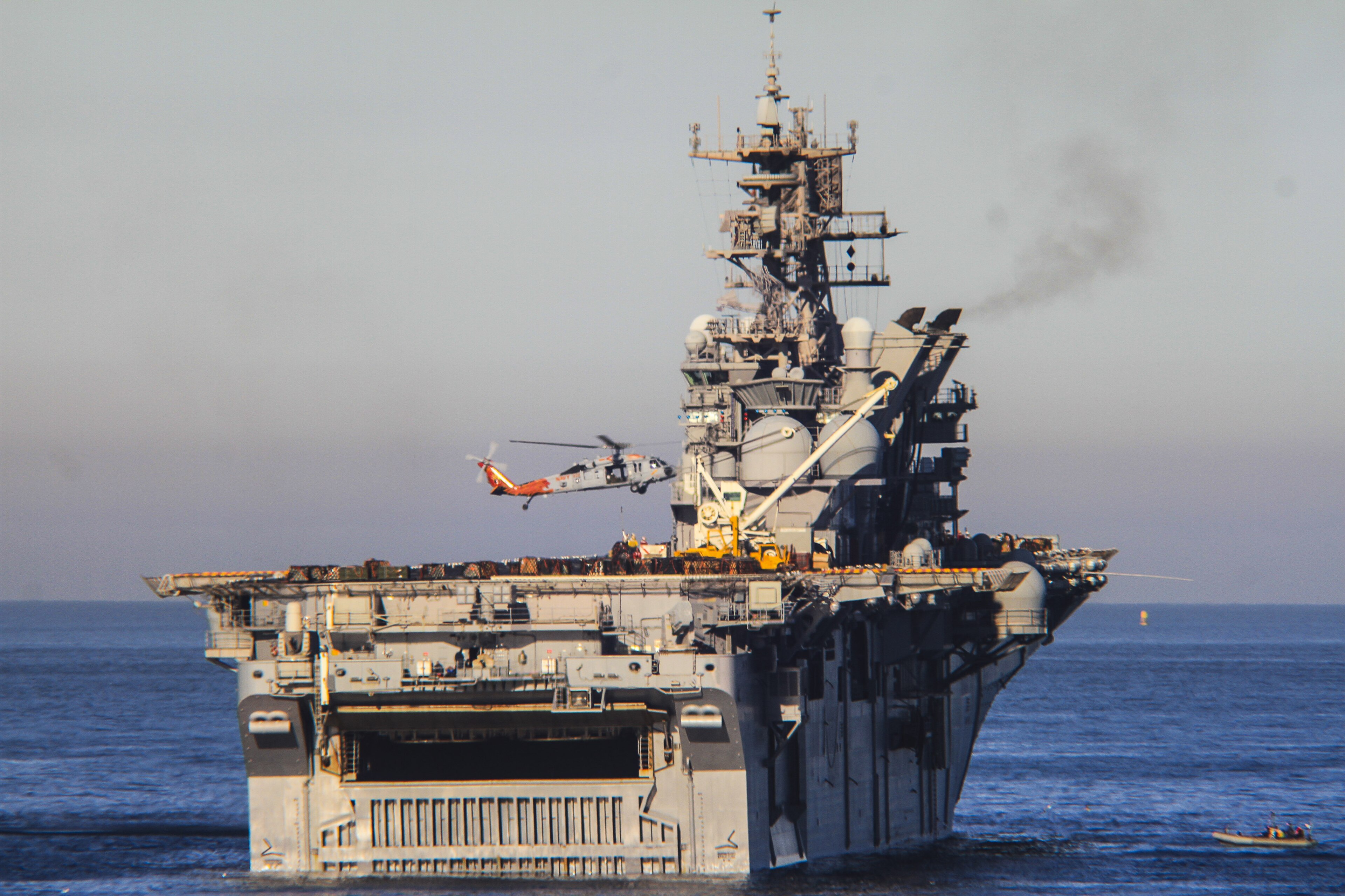 13. Deniz Piyade Sefer Birliği'ni taşıyan USS Makin Island (arşiv)
