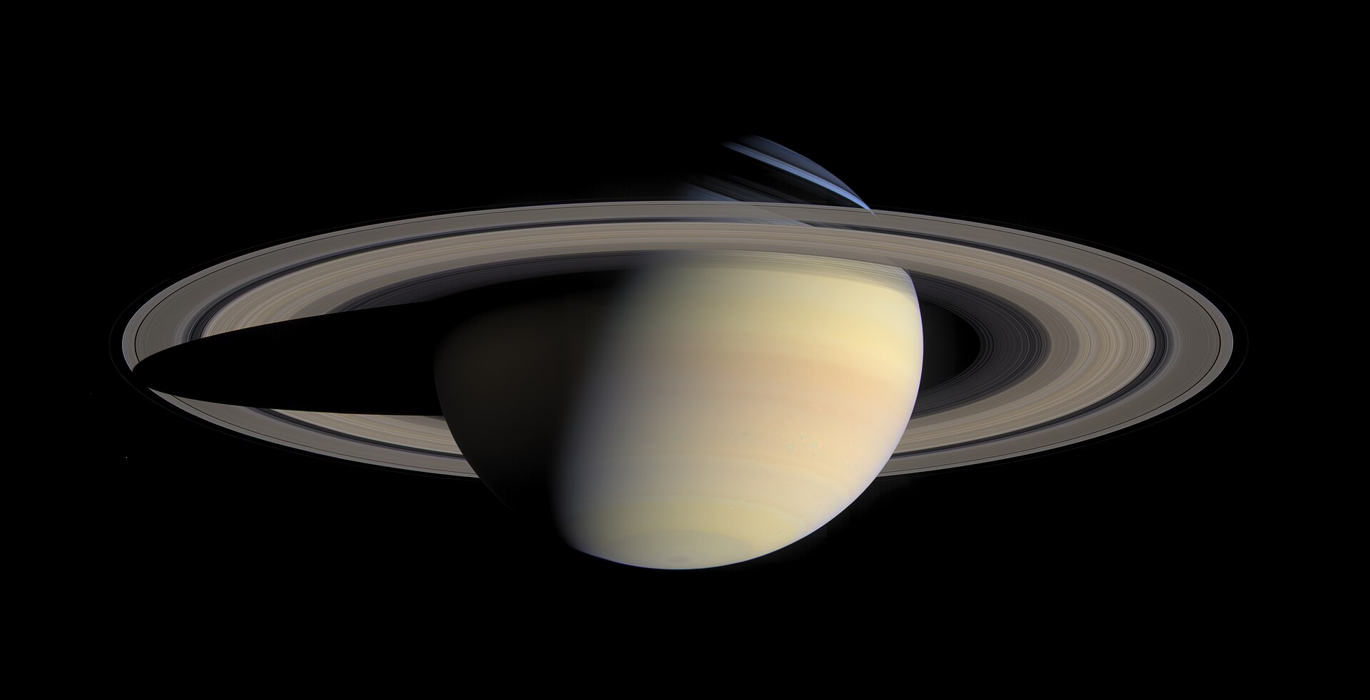 Saturn and its rings seen by the Cassini spacecraft (NASA)
