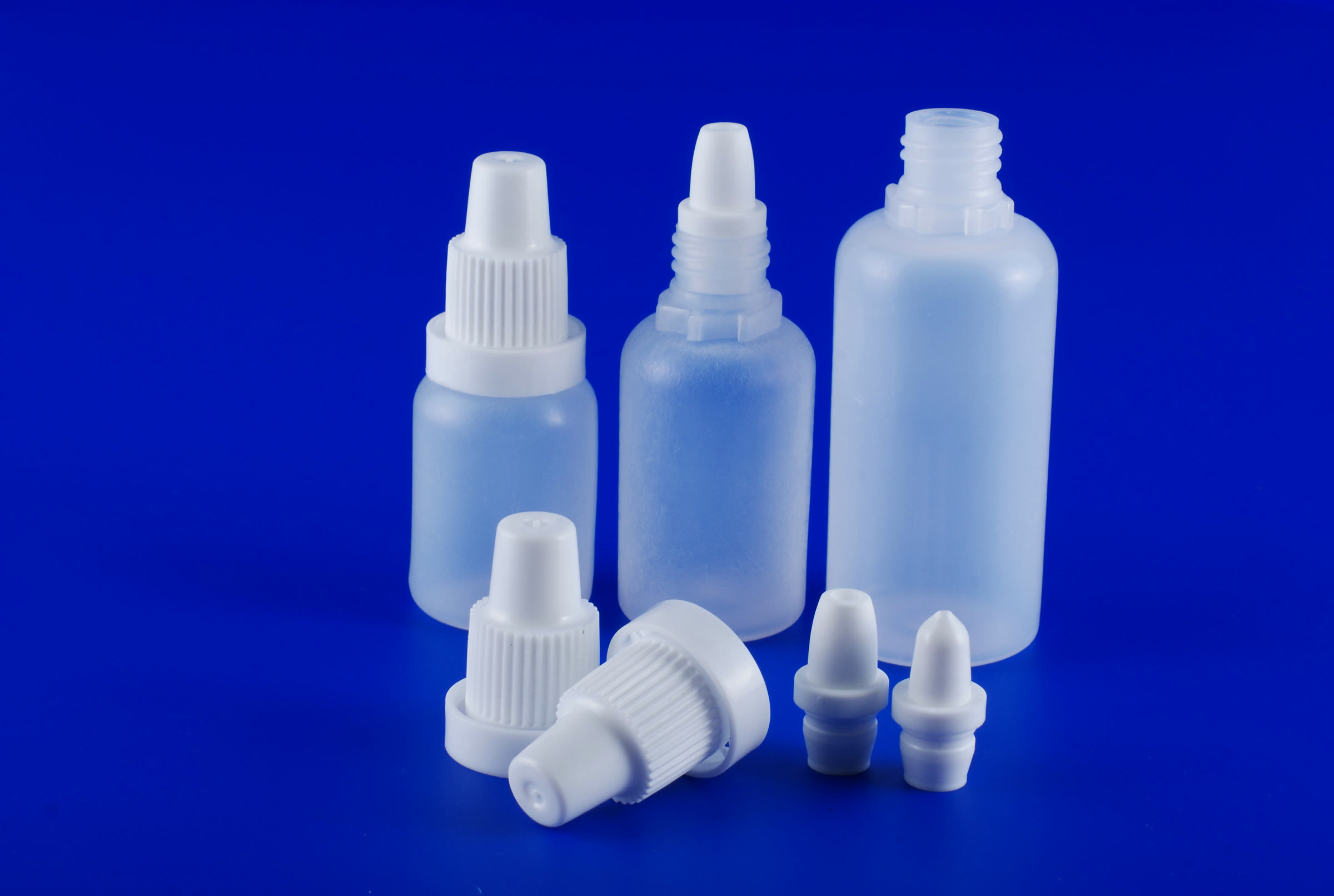Eye drop bottles (illustrative)