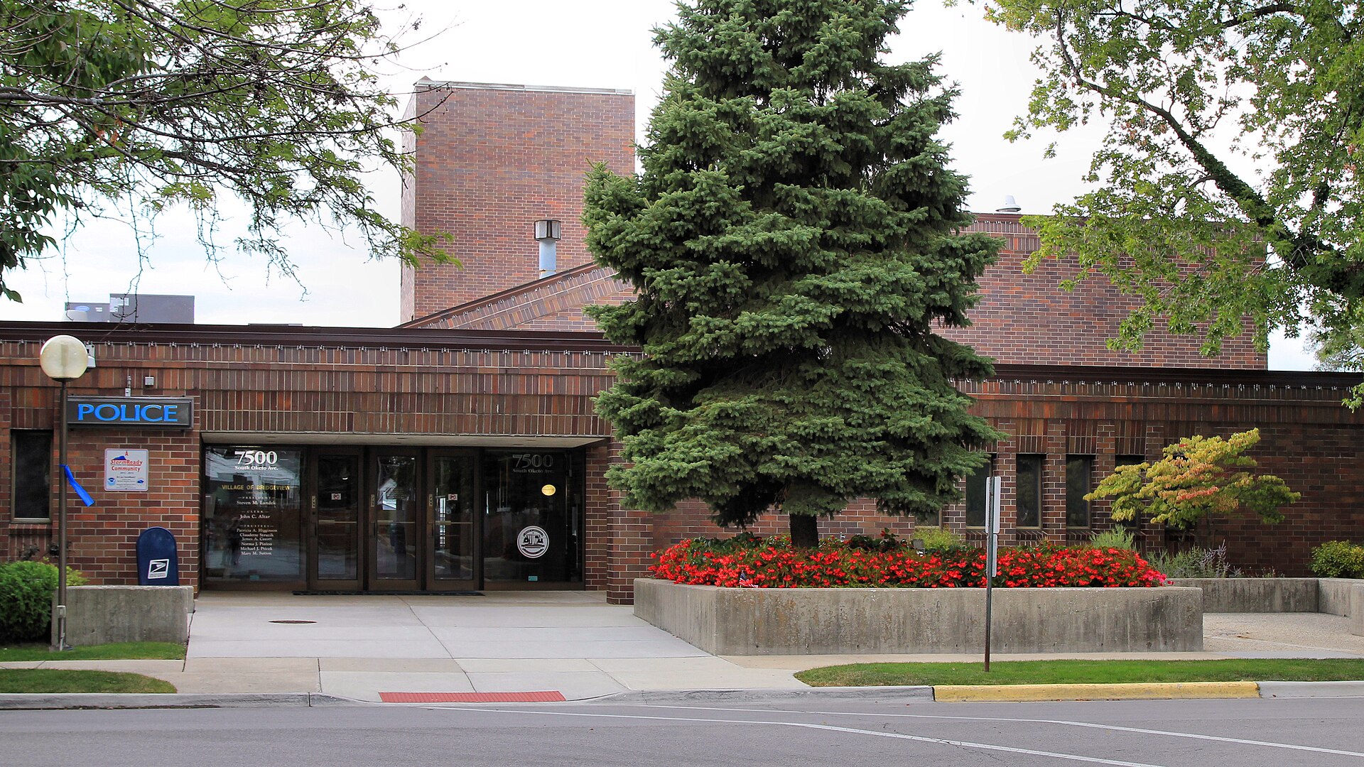 Bridgeview Village Hall (archive)
