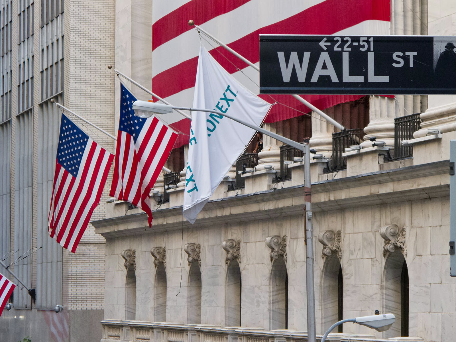 New York Stock Exchange building on Wall Street (archive)