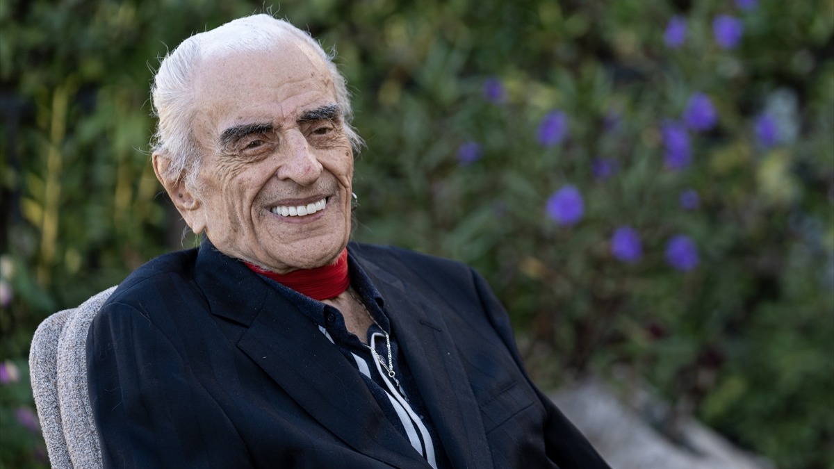 Alpay in the garden of his home in Bodrum (2024)