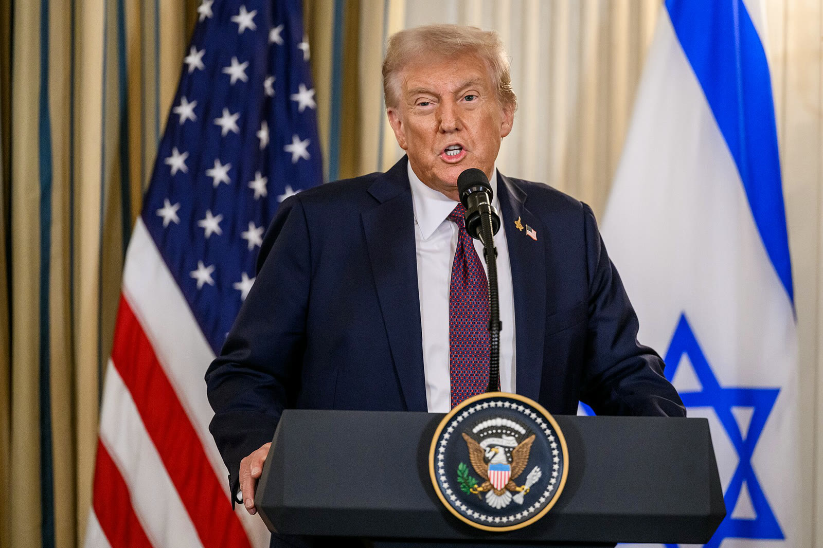 Trump ve Netanyahu, Beyaz Saray’daki ortak basın toplantısında (arşiv, 2025)