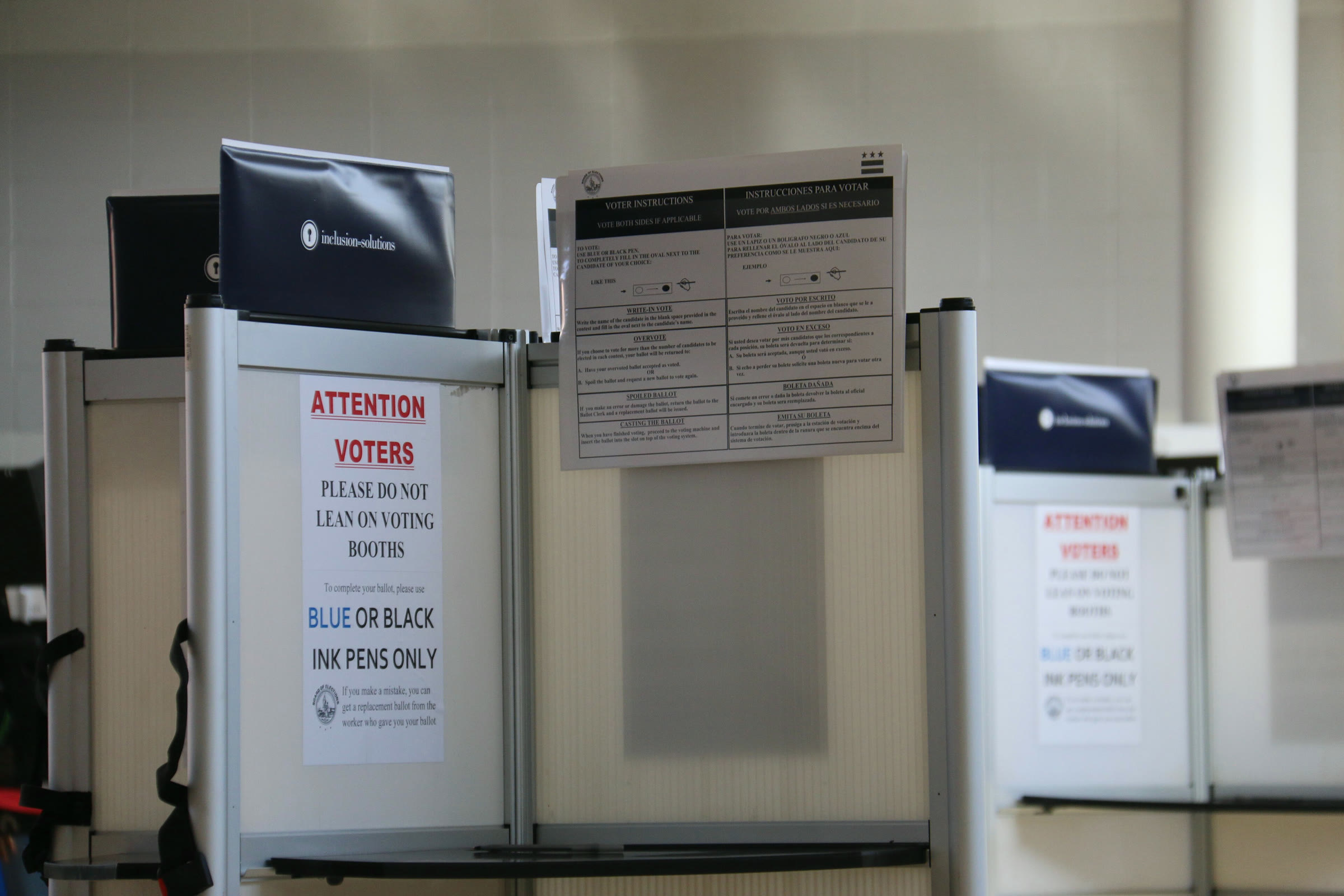 Voting booths at a polling station in Washington, D.C., in November 2024 (archive)