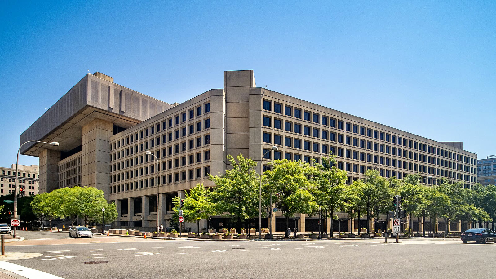 FBI'ın Washington'daki J. Edgar Hoover binası (arşiv)