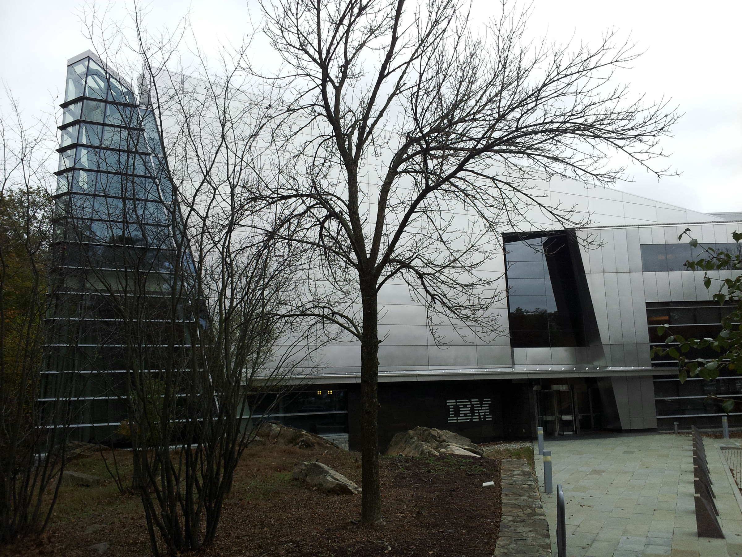 IBM'in New York Armonk'taki genel merkezi (arşiv)