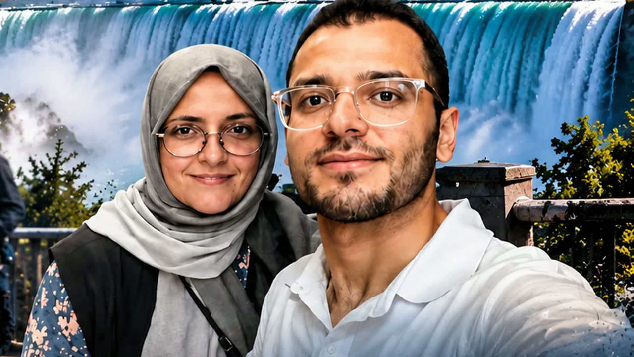 Turkish researcher İbrahim Halil Topkaya (right)